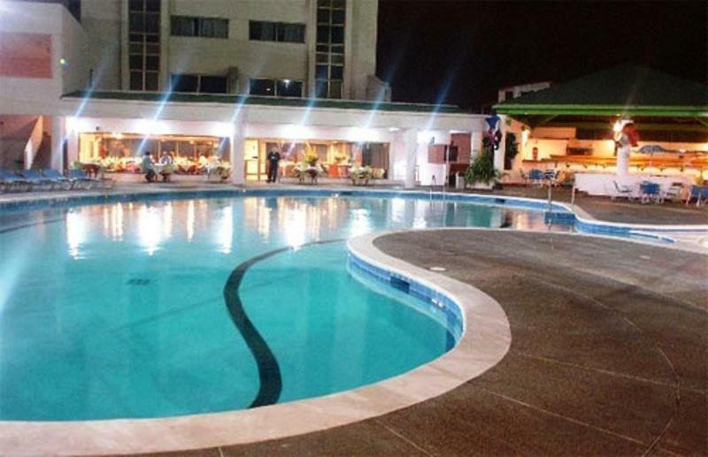 Hotel Cristina Suites Puerto La Cruz 외부 사진