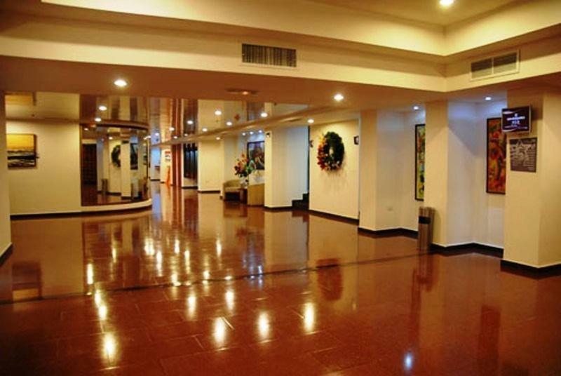 Hotel Cristina Suites Puerto La Cruz 외부 사진