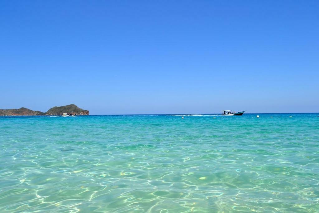 Hotel Cristina Suites Puerto La Cruz 외부 사진